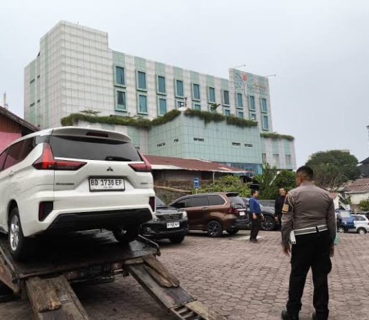 Klarifikasi YM Akui Tinggalkan Xpander di RS Tiara Sella, Sebut Sudah Perintahkan Rekan Ambil Kendaraan